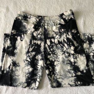 Stretch Capri Tie Dye leggings SOFT